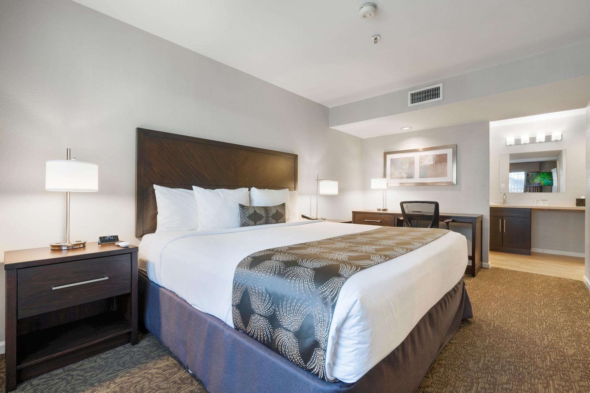 Chase Suites Brea-Fullerton - North Orange County Eksteriør billede