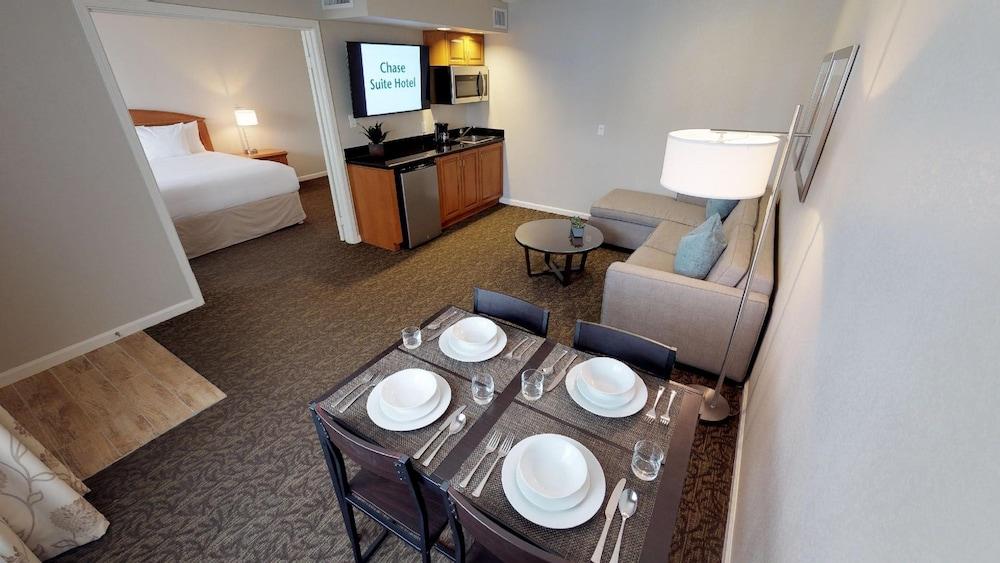 Chase Suites Brea-Fullerton - North Orange County Eksteriør billede